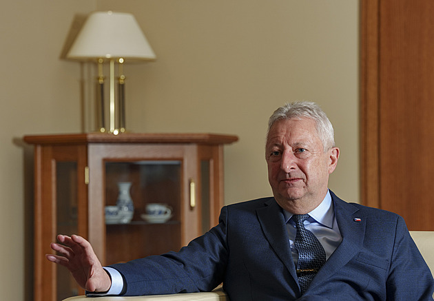 Letouny L-159 armáda Ukrajině prodat nemůže, uvedl Zůna. Odvolal se na NKÚ