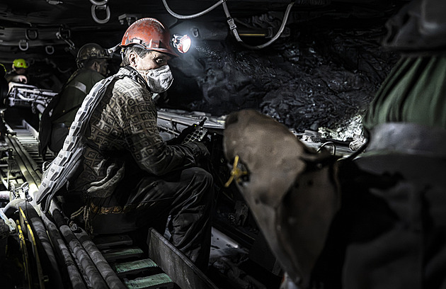 Pod zemí zůstávají miliardy tun černého uhlí, obnova těžby v Česku je nereálná