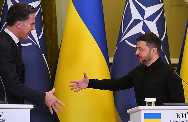 Ukrajina zárukám Západu nevěří. Na Rusy si už troufá sama, jako dikobraz