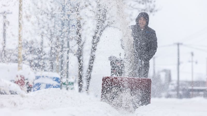 VÝSTRAHA: Třeskuté mrazy se náhle vrací. Mapa ukazuje, kde udeří sněhová chumelenice nejdřív