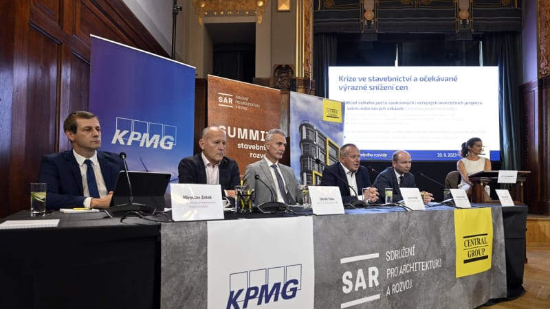 Polovina lidí považuje bydlení za největší problém Česka. Politici slibují rychlou výstavbu