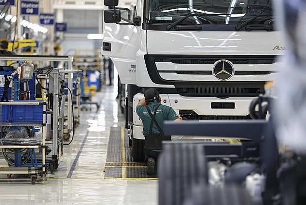 Mercedes chce v Chebu otevřít závod na nákladní auta, zaměstná přes tisíc lidí