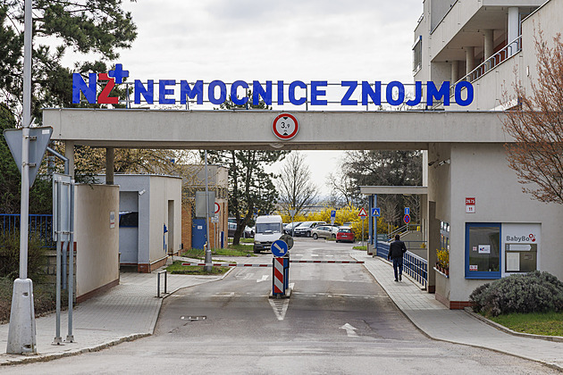 Šéf znojemského špitálu dostal dva týdny na rezignaci. Podle něj není důvod