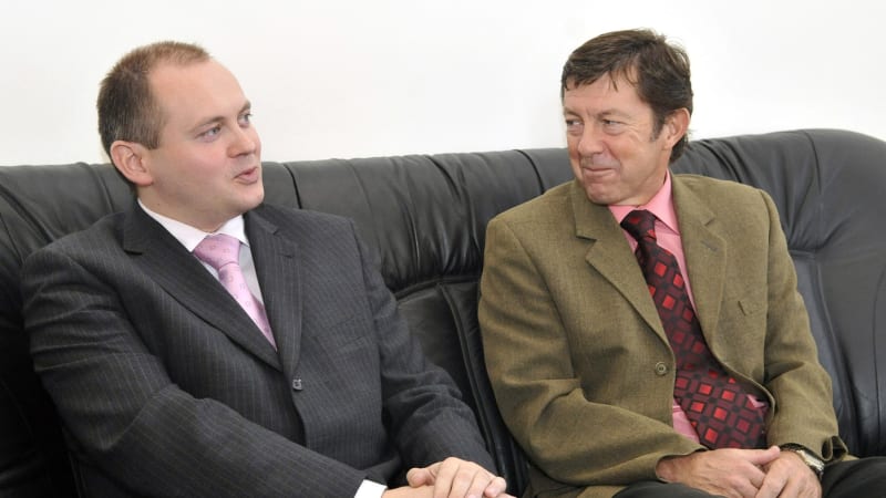 Zemřel lékař a poslanec Vojtěch Adam. Bylo mi ctí být tvou kolegyní, napsala Konečná 