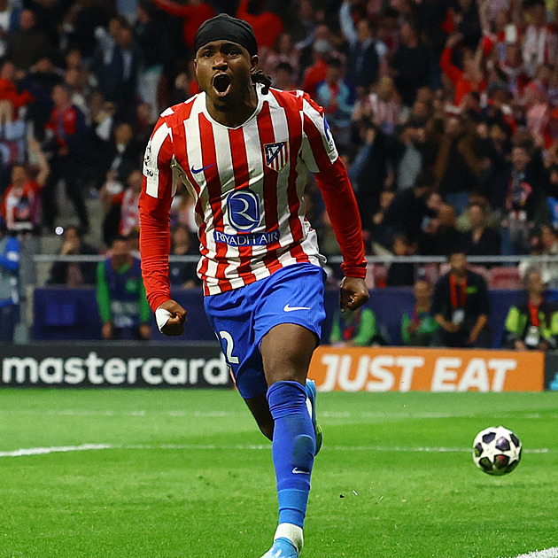 Atlético vybojovalo nad Barcelonou semifinále, postup PSG řídil Dembélé