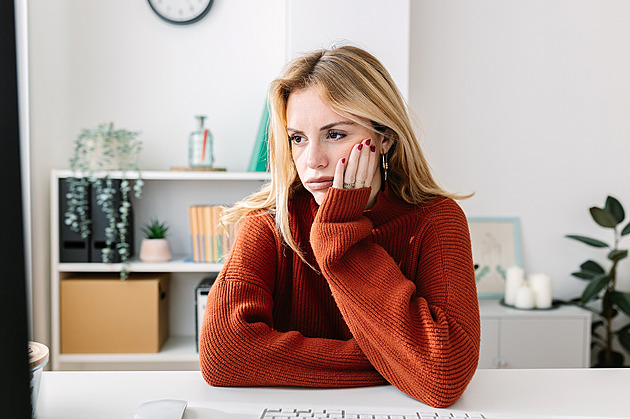 Úřad jí zamítl pomoc. Bez podpisů všech spolumajitelů domu dávky nedostala