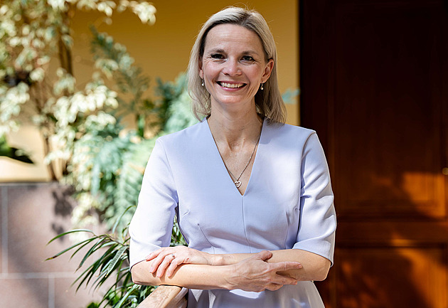 Stavět více bytů a domy místo paneláků. Ministryně Mrázová o dostupnosti bydlení