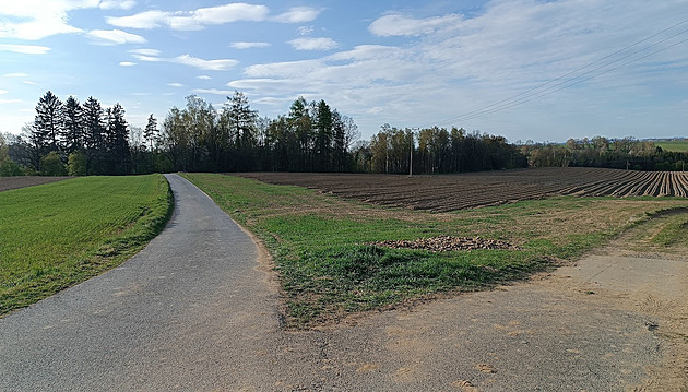 Lípa odmítá obchvat přes své území, najala právníky. Brod o trase nediskutuje