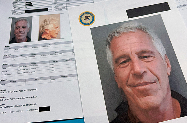 Britská policie otevřela kvůli Epsteinovi případy zneužití sahající až do 80. let