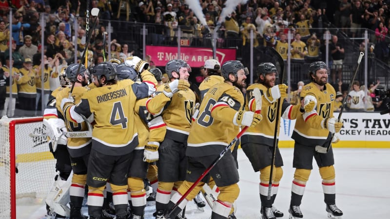 Šok v NHL dokonán. Vegas v sérii smetlo Colorado a je ve finále, Hertl tvrdě sestřelil Nečase
