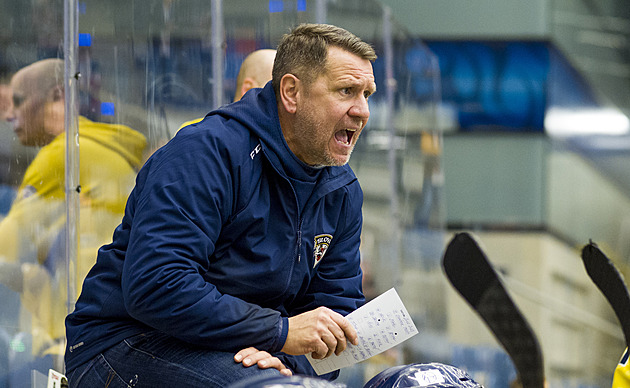 Úleva pro Slovan, Čaloun přihlásil 2. ligu. Sponzory shání netradičně i brankář