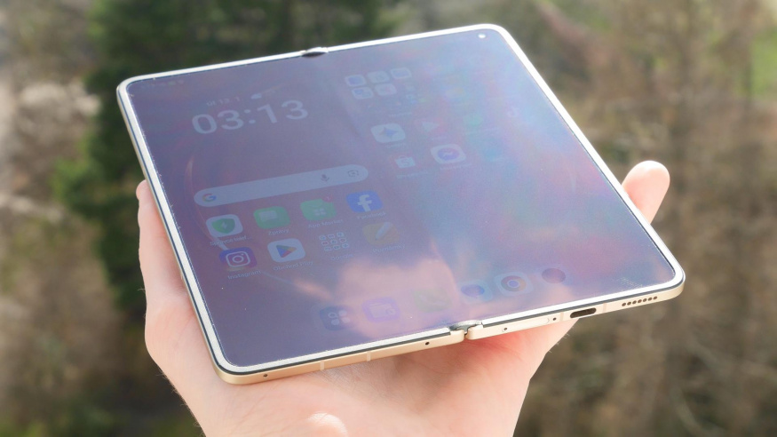 Ohebné Oppo Find N7 naskočí na nový trend: nabídne široký displej bez viditelného předělu
